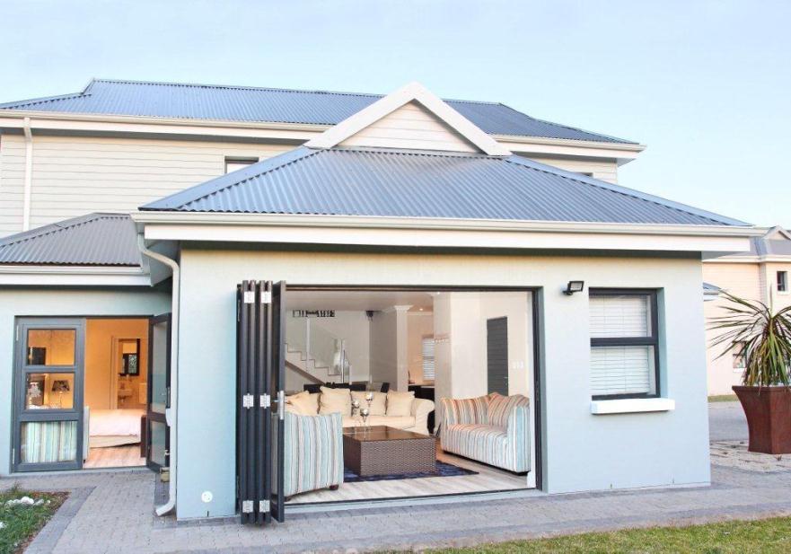 Footprints in the Sandals | Sedgefield Accommodation