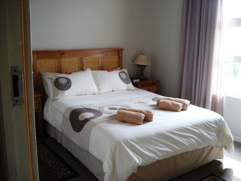 Ellis Self-catering: La Palma Villa Flat C13 | Diaz Beach Accommodation