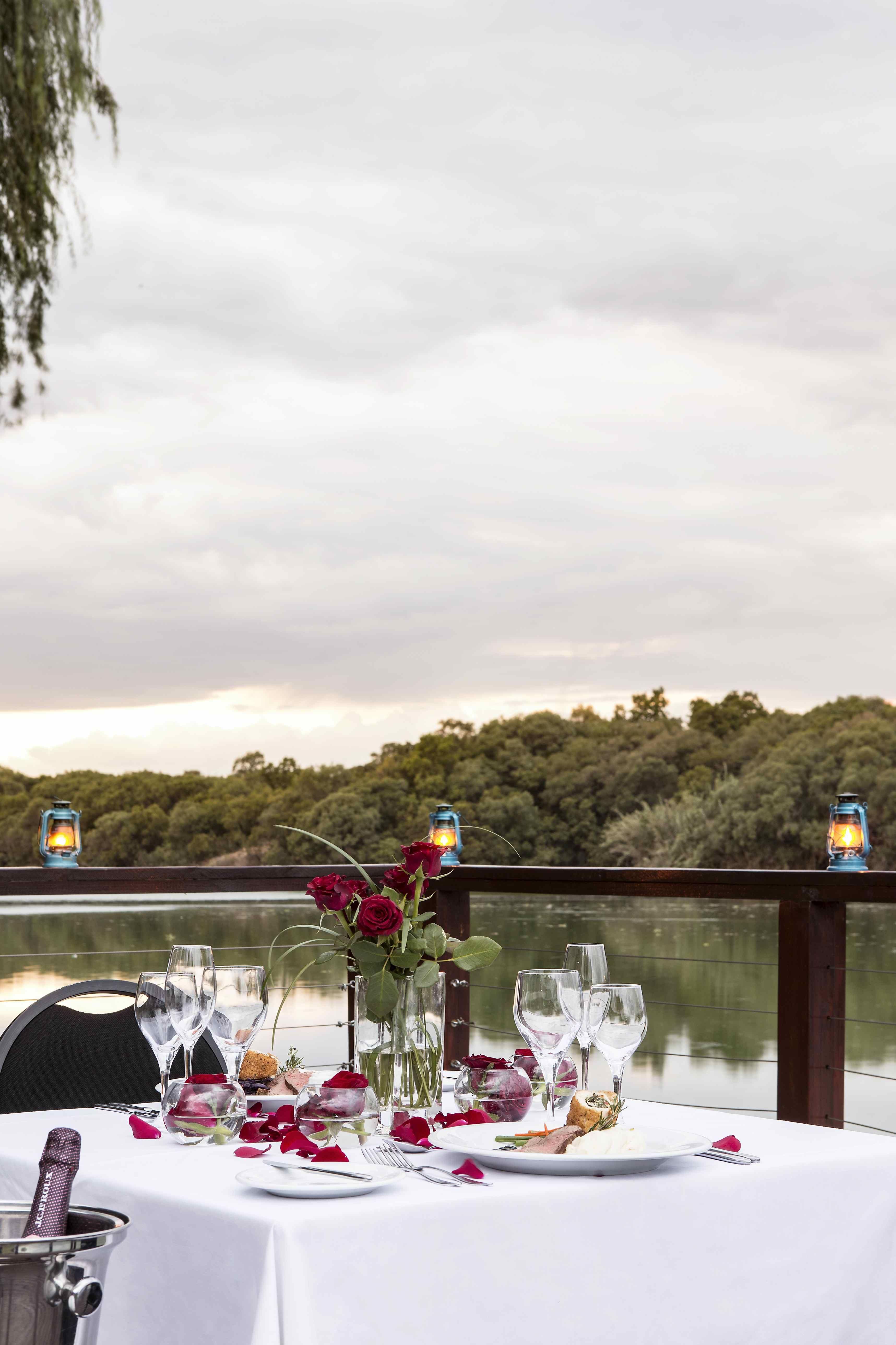 Premier Hotel Roodevalley Affordable Deals Book SelfCatering or