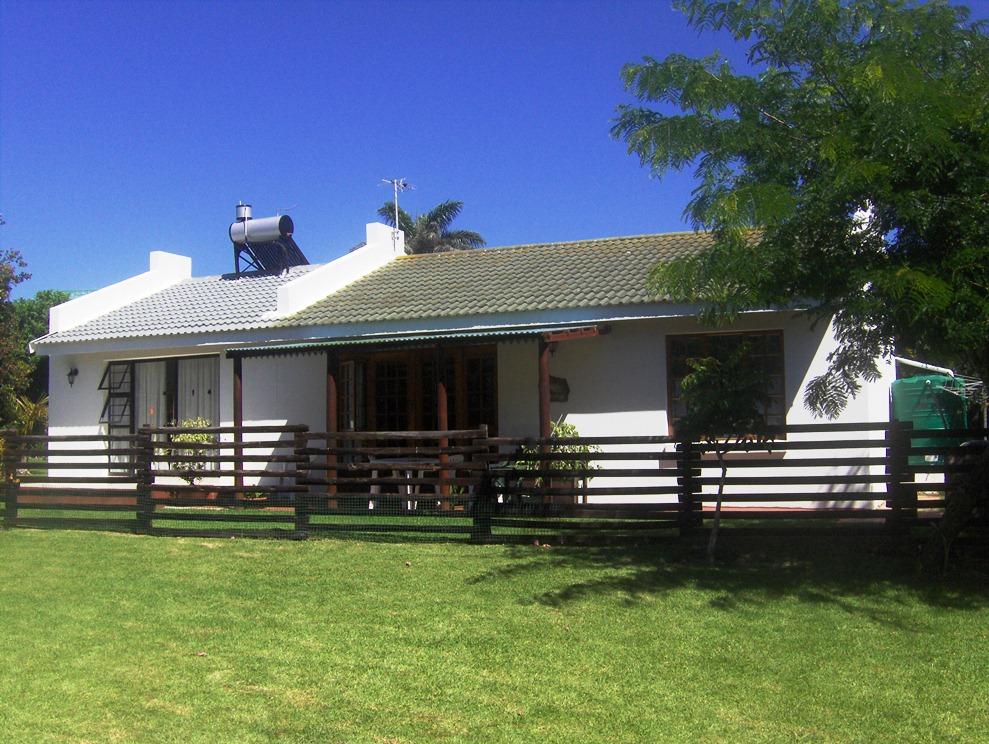 Cob Cottage | Accommodation Port Alfred