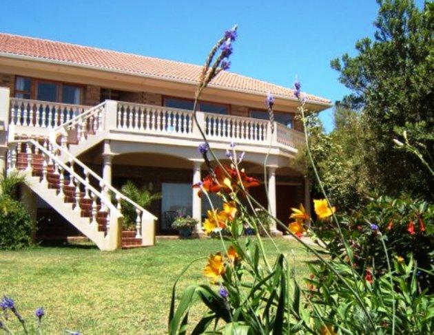 Summer Clouds | Kommetjie Accommodation