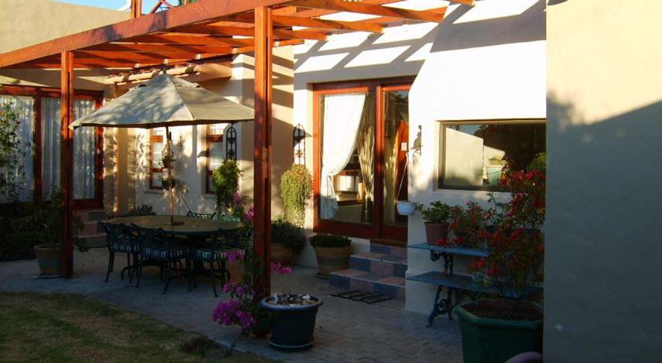 Sir Lamberts Guest House | Lamberts Bay Accommodation