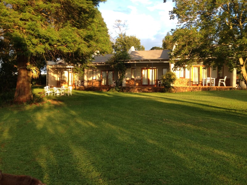 Camdeboo Lodge | Book Your Dream Self-Catering or Bed and Breakfast Now!