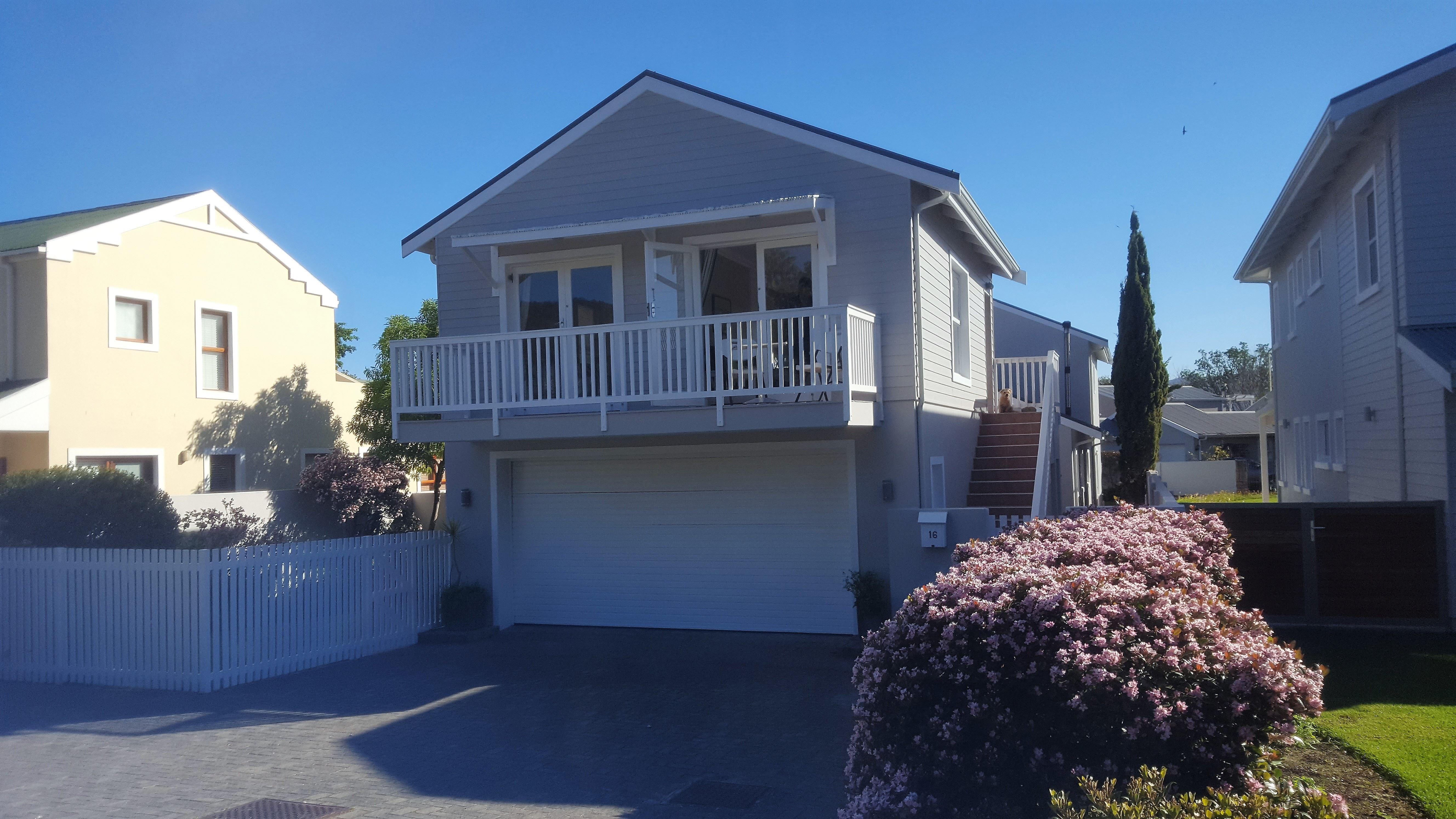 Island Nest | Leisure Island Accommodation