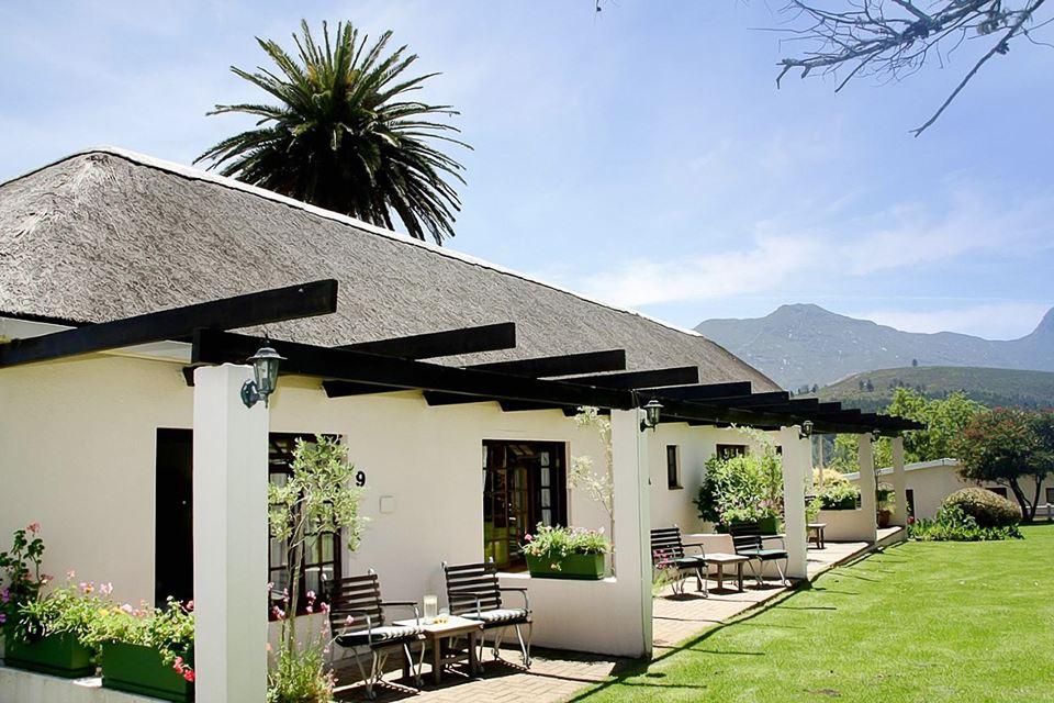 Eight Bells Mountain Inn | Mossel Bay Accommodation