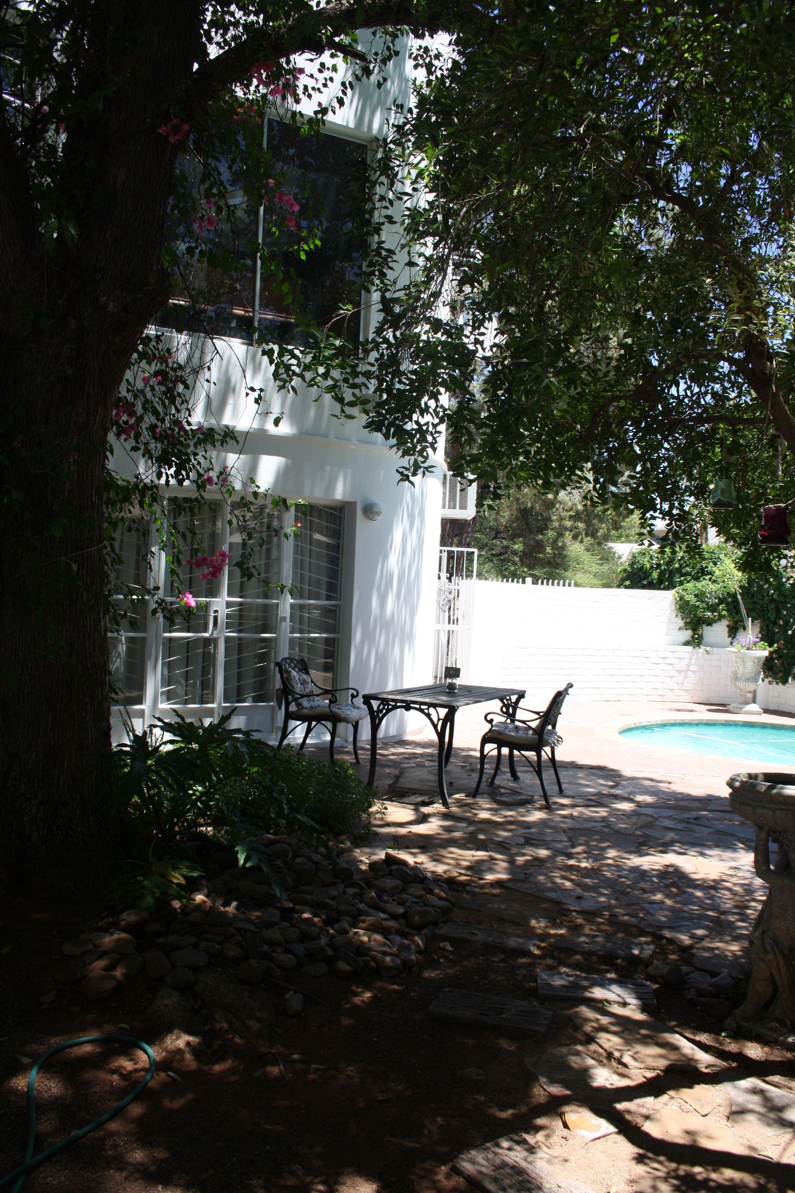 A Chateaux De Lux | Upington Specials