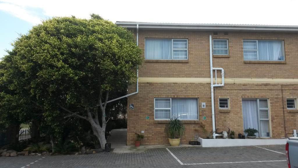 Coega Harbour View B&B | Bluewater Bay Accommodation