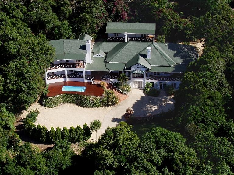 Hide-Away Guest House | Paradise Accommodation