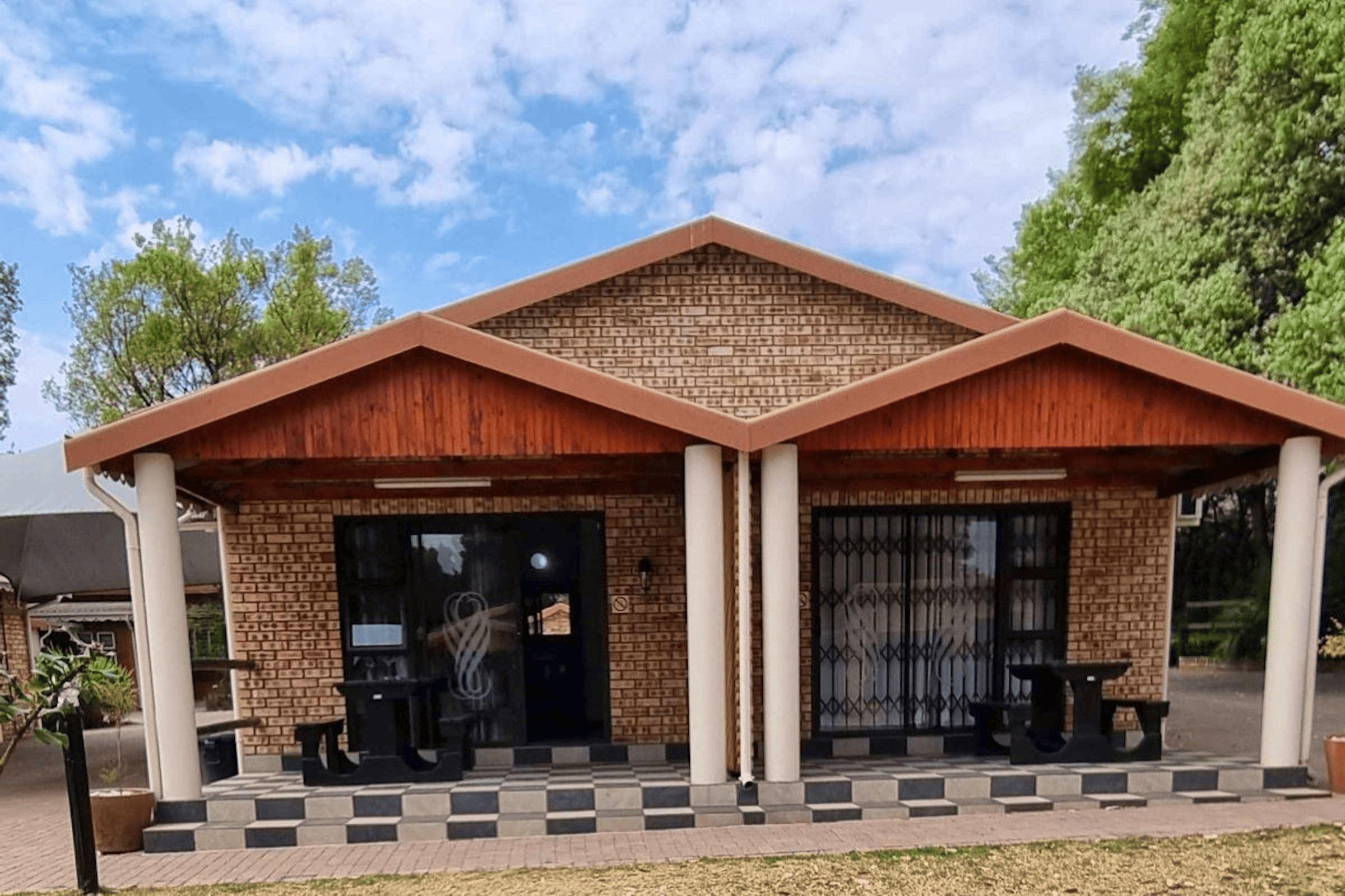Roly's Place | Self-catering Randfontein