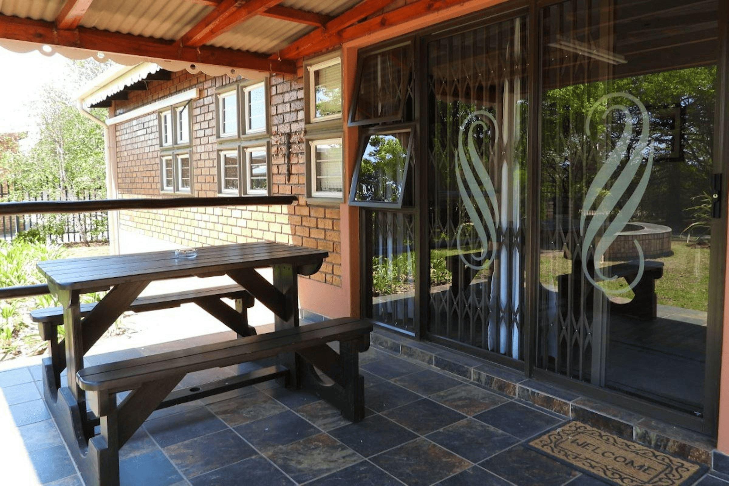 Roly's Place | Accommodation Randfontein