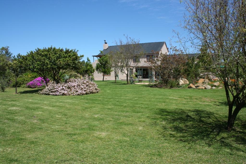 Deo Gratia Guest House | Durbanville Specials