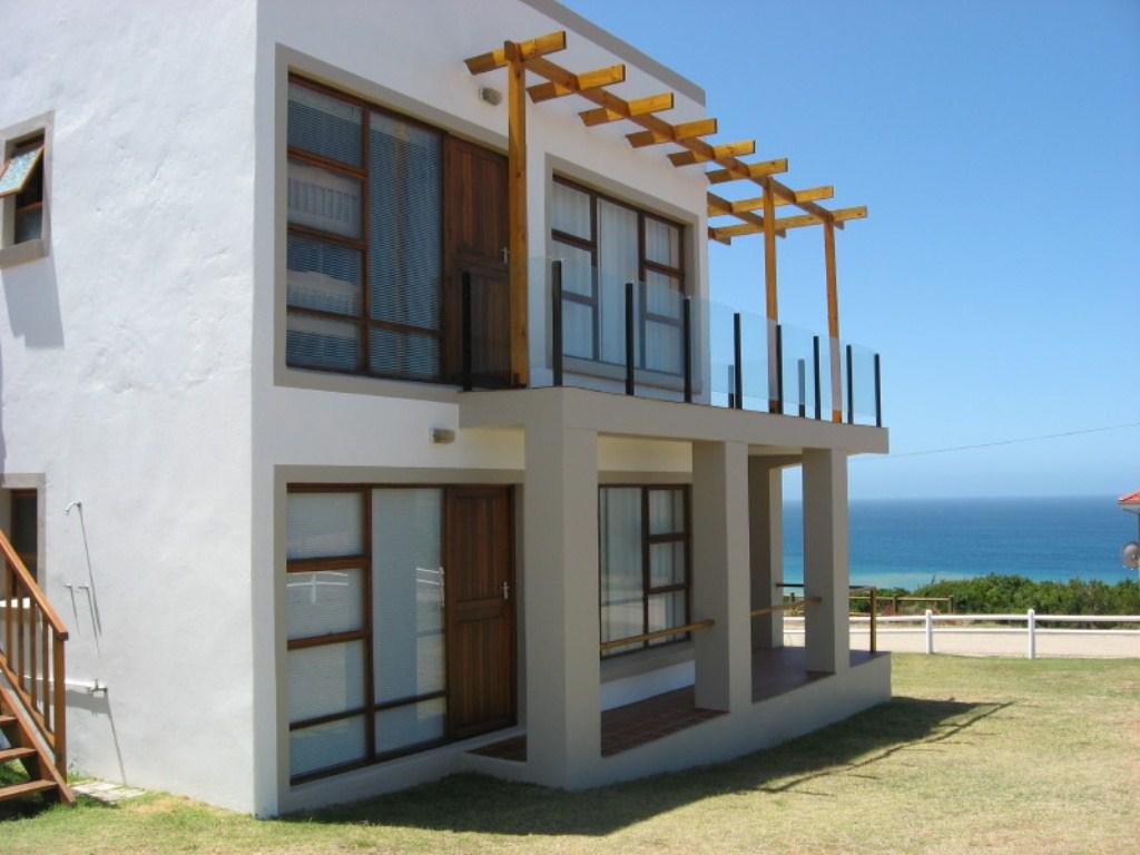 Disa House Holiday Home | Accommodation Boggomsbaai