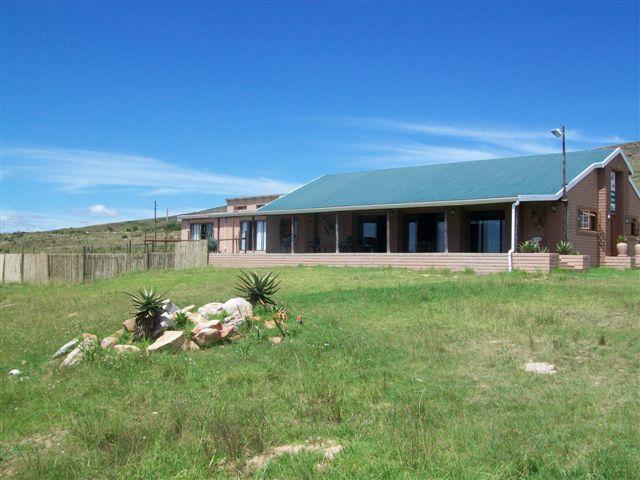 Hobbiton-at-Fairewood | Accommodation Grahamstown
