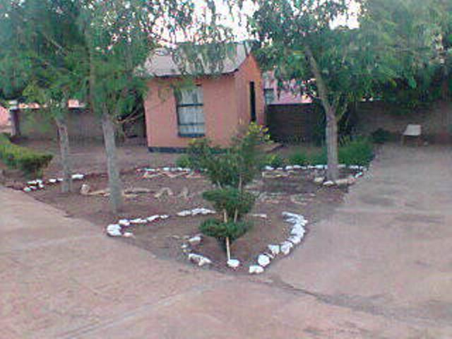 Vic-na-Reg Guest House | Accommodation Thohoyandou