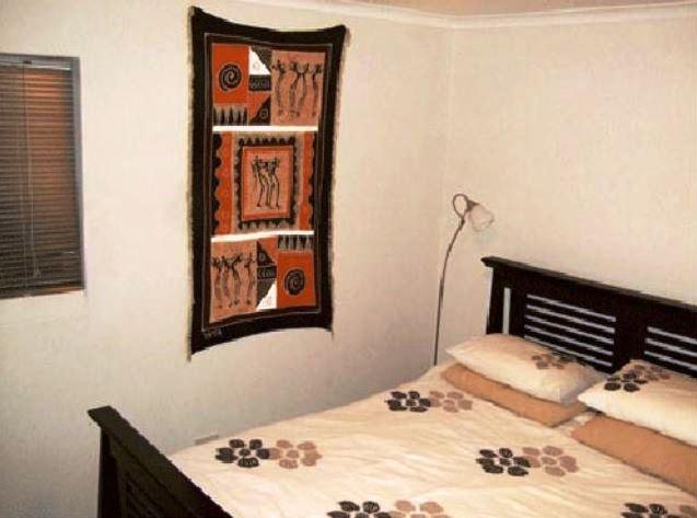 Cayman Beach House No 38 | Accommodation Gordons Bay