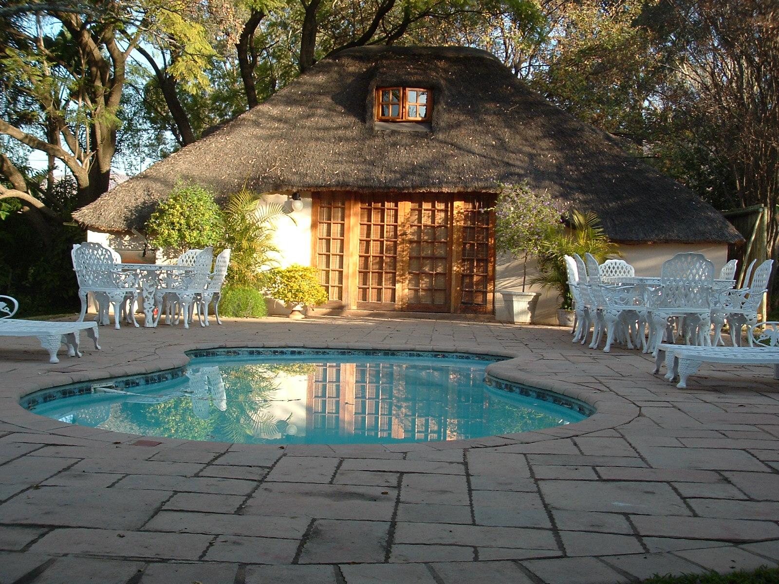 Masibambane Guest House | Accommodation Rustenburg
