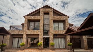 Silverton Travel Lodge | Accommodation Silverton