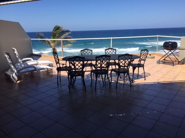 Dolphin Bay Beach Apartment | Accommodation Ballito