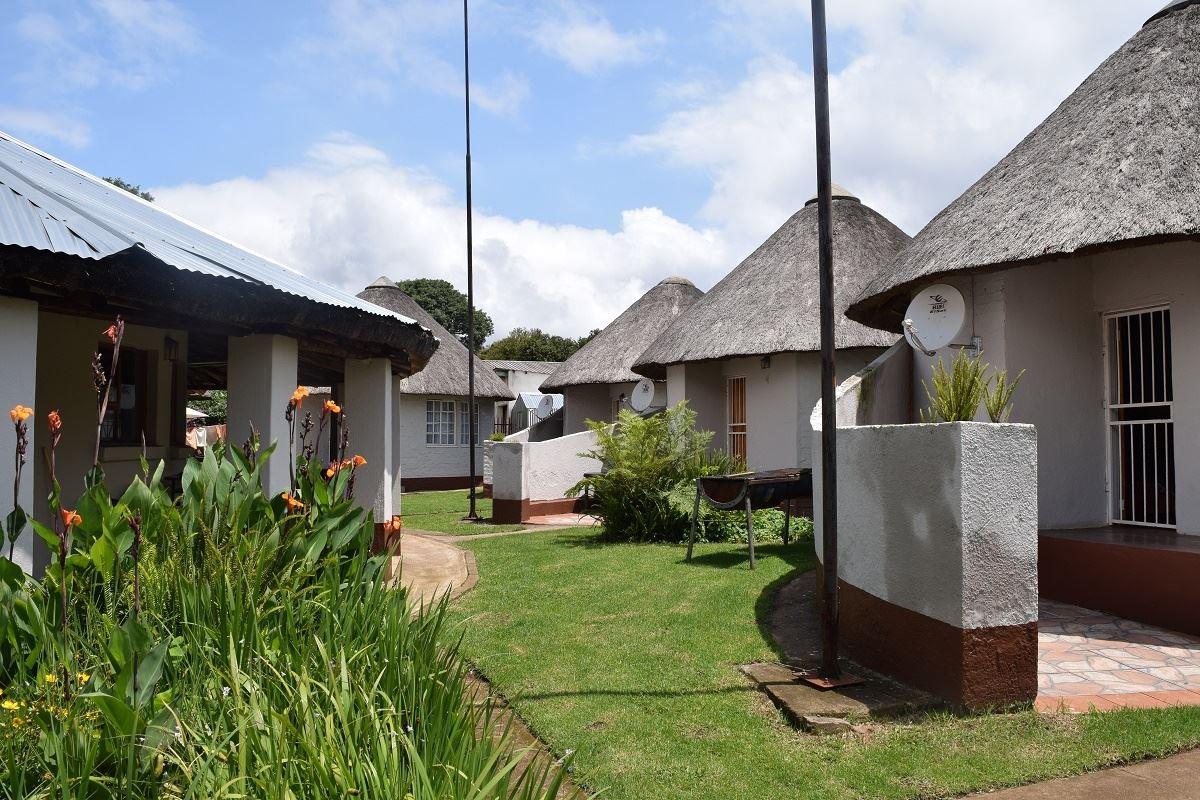 Sheri’s Lodge & Backpackers