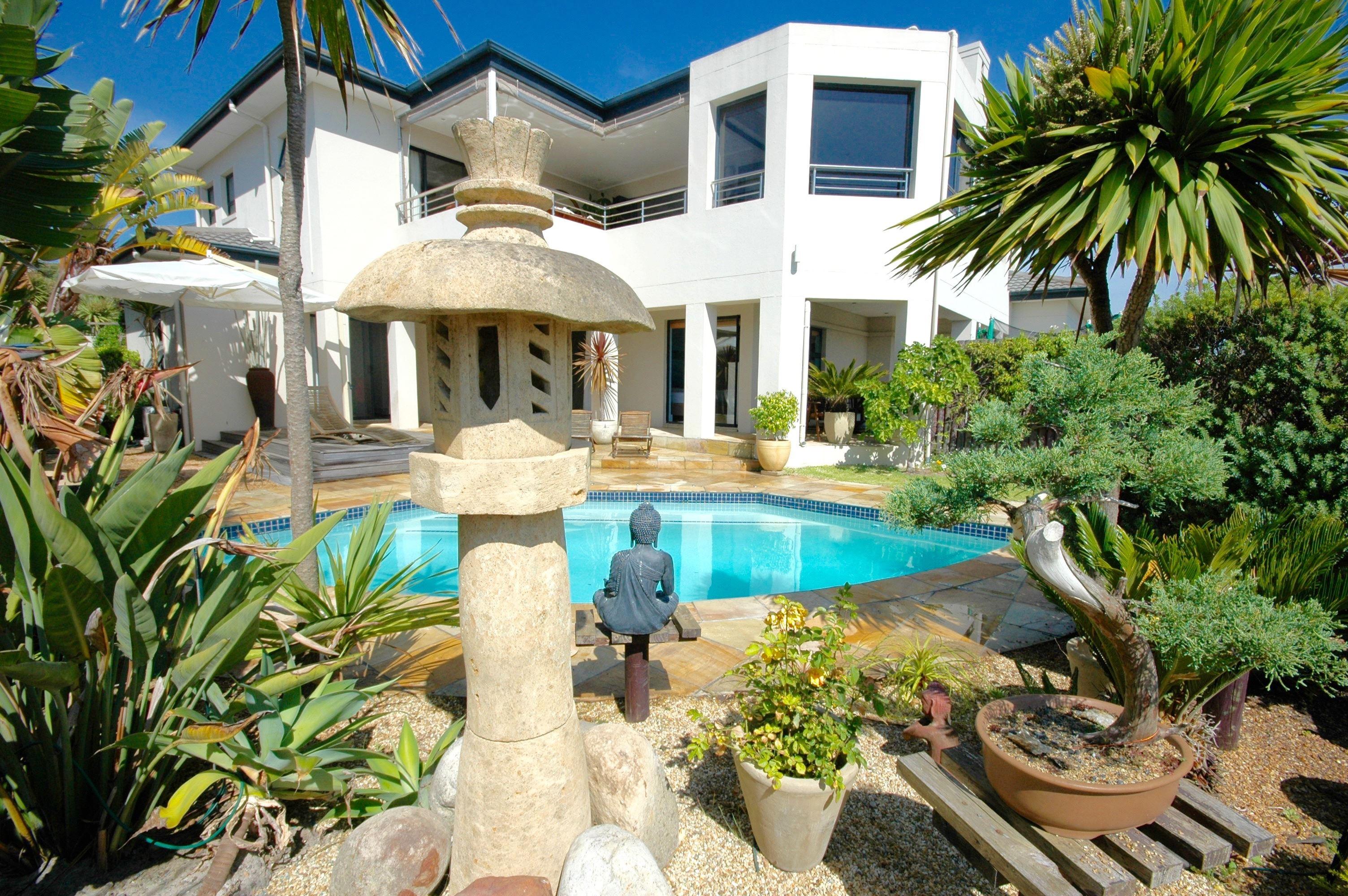 Oceana Villa | Accommodation Bloubergstrand