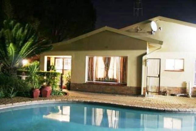 Villa D' Rust Guesthouse | Accommodation Wonderboom