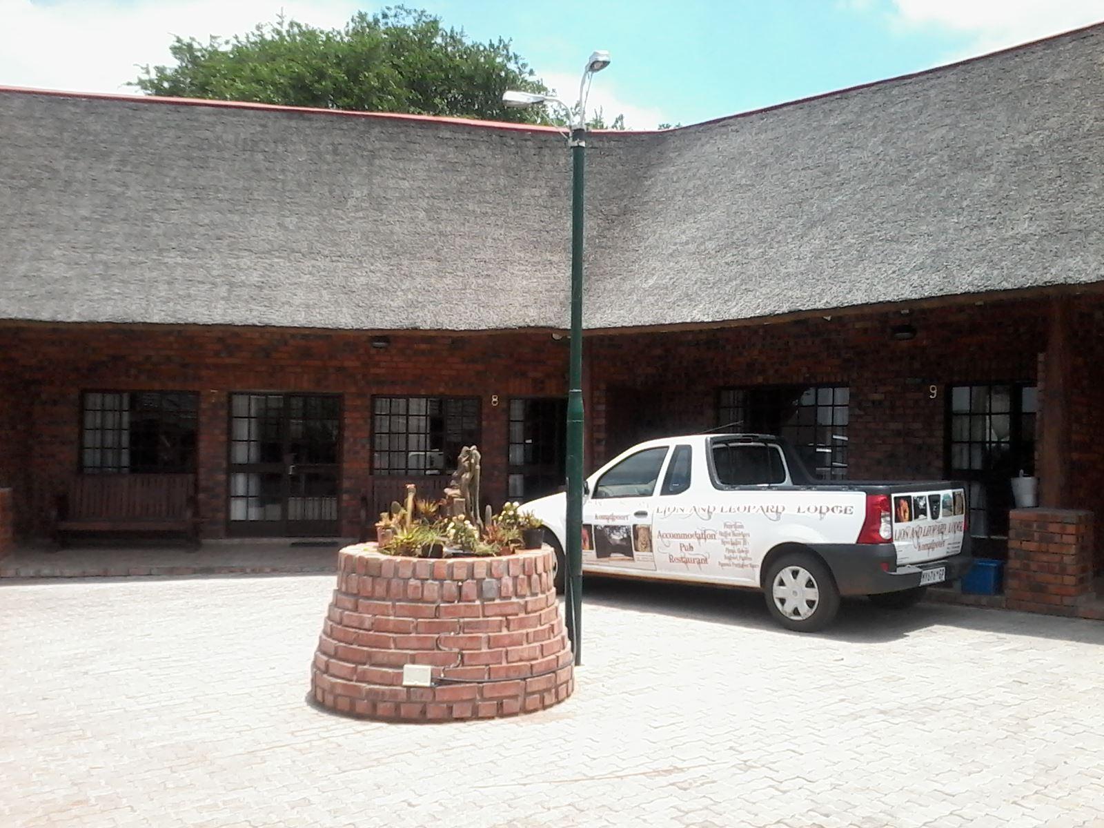 Lion and Leopard Lodge | Komatipoort Accommodation