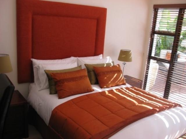 Villa Santa Barbara | Bloubergstrand Accommodation