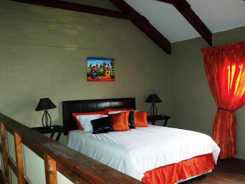 Commalong Lodge and Guided Tours