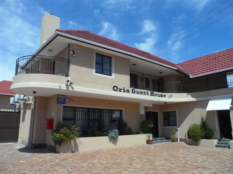 Oria Lodge Brooklyn Affordable Deals Book SelfCatering or Bed and