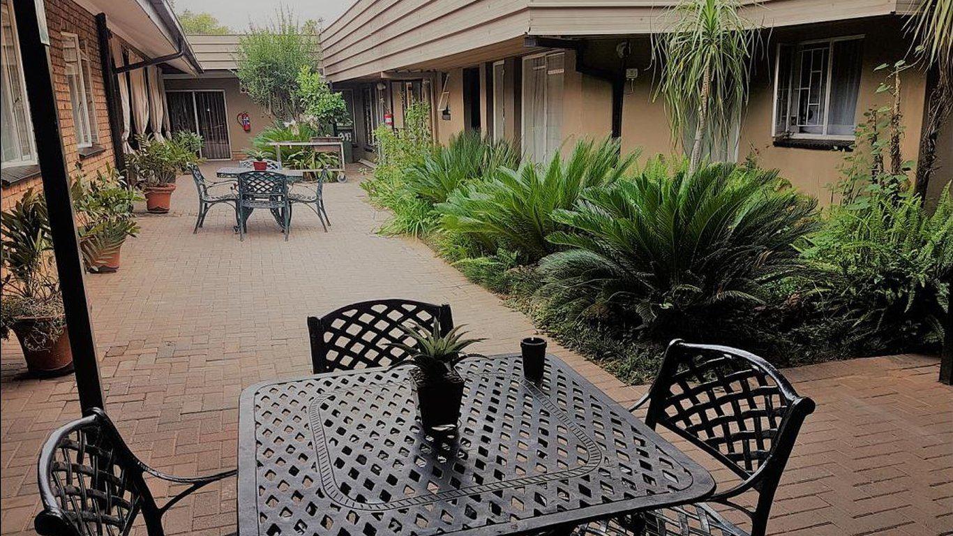 Dunwoodie Travel Lodge | Accommodation Waverley (Pretoria)