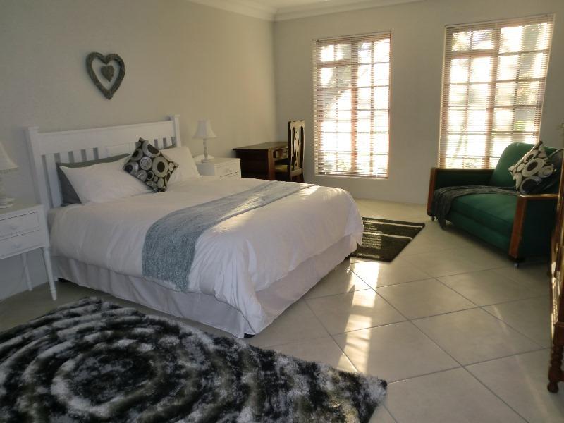 10 On Montrose | Bunkers Hill Accommodation
