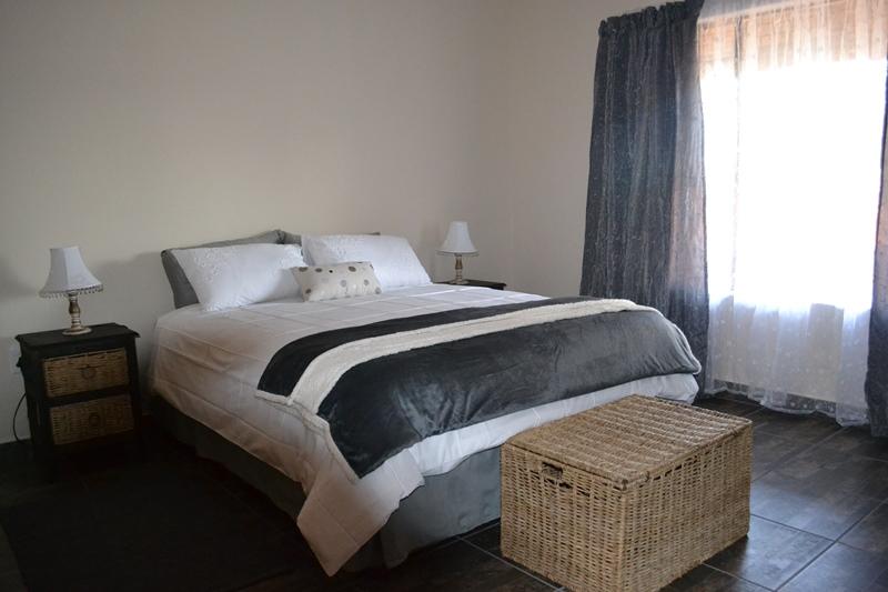 Tshepe Overnight | Zeerust Accommodation
