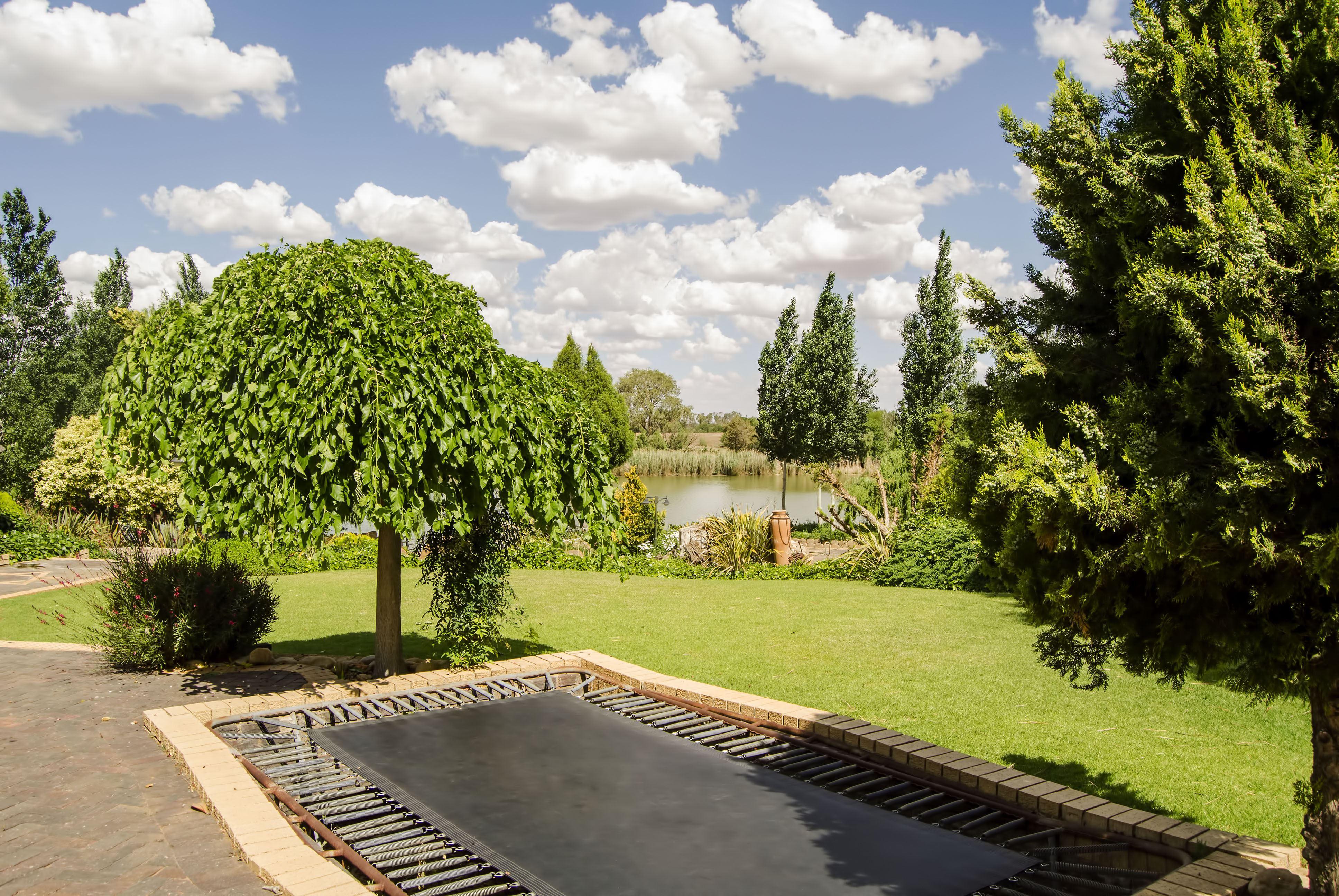 Riverside Gastehuis | Christiana Accommodation