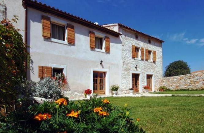Villa Manuela | Pinezici Accommodation