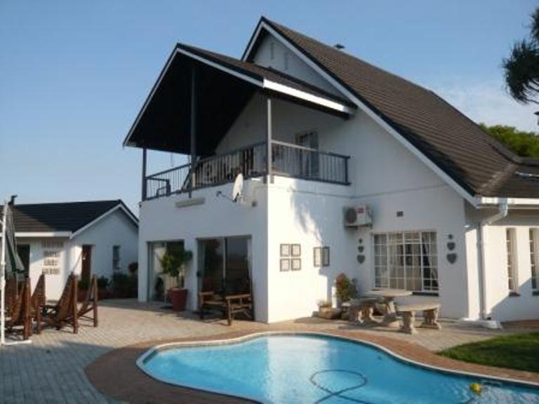 Dusk to Dawn B & B | Hotels Piet Retief