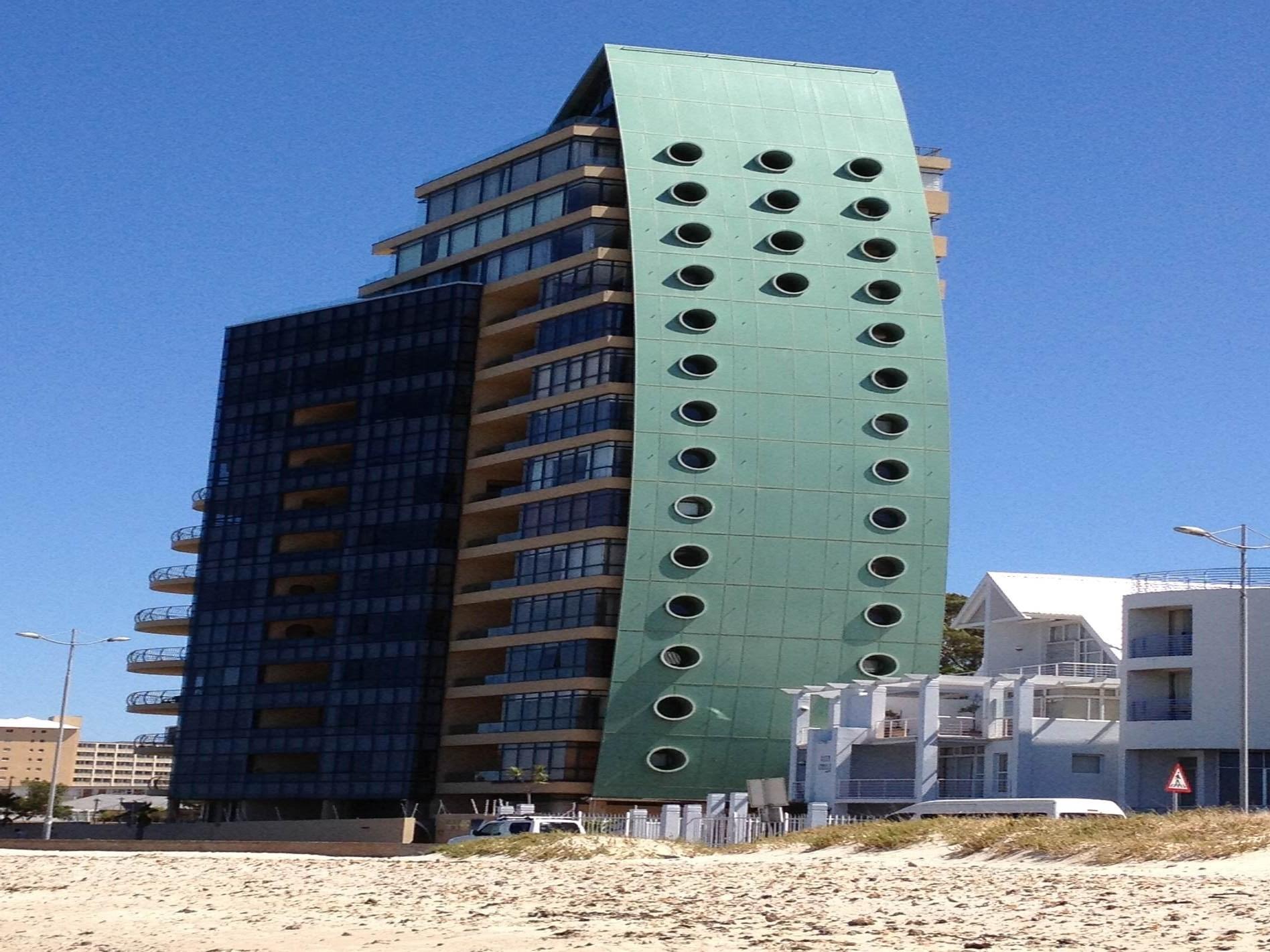 Atlantica | Strand Specials