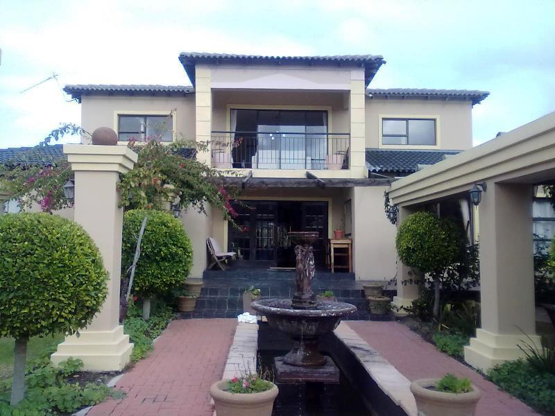 Zwinoni Lodge