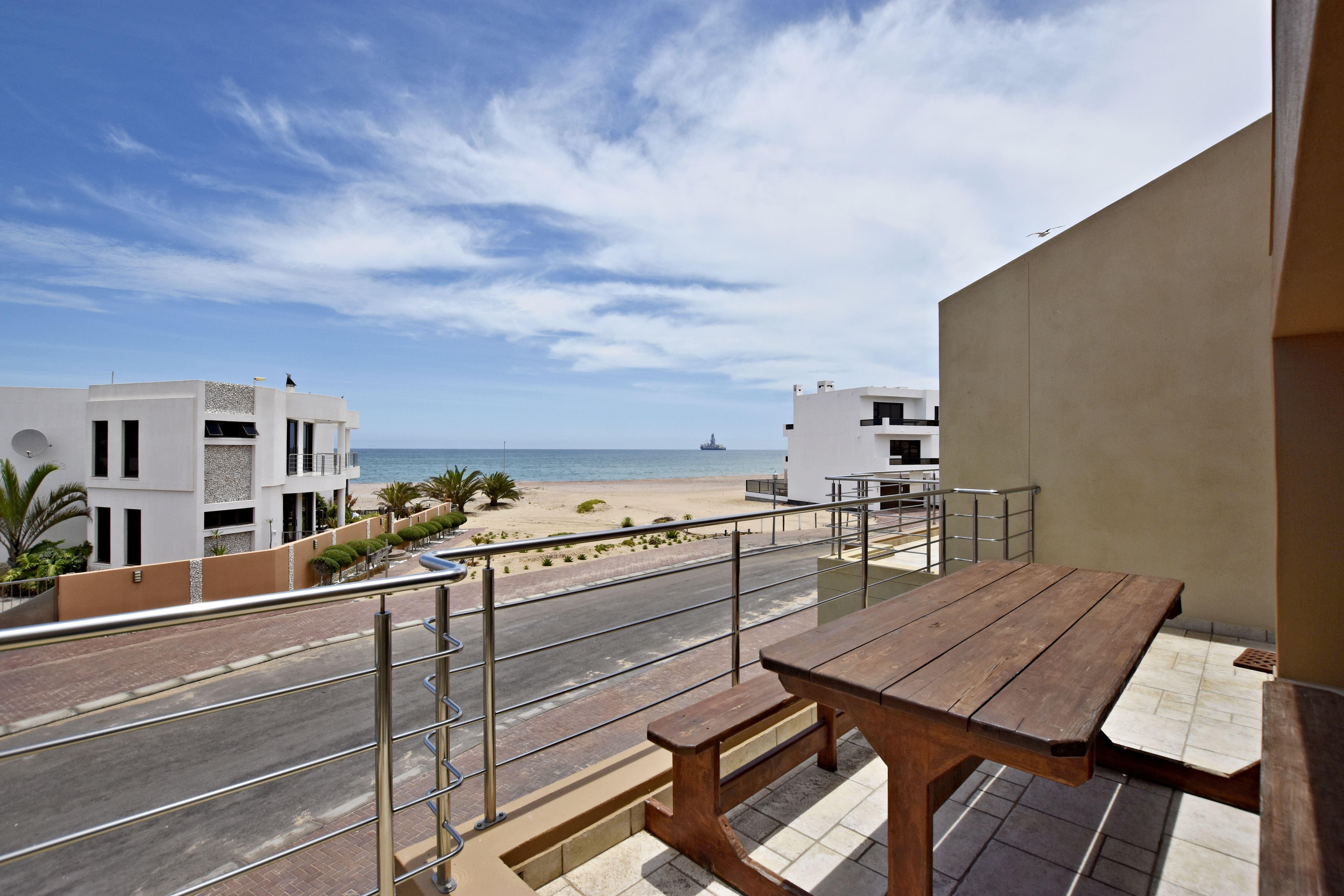 Dolfynsig No. 2 | Self-catering Langstrand