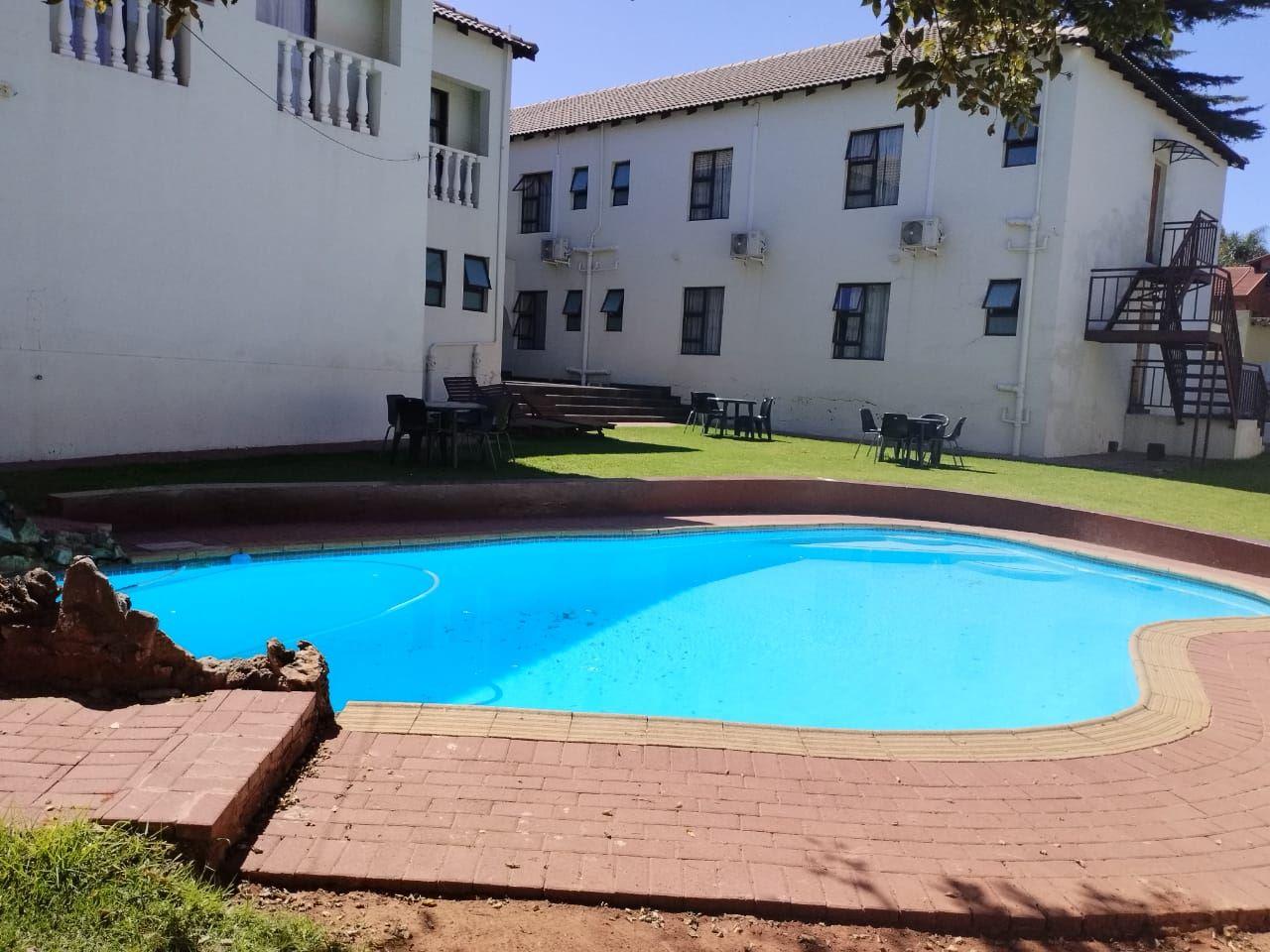 Ecotel Southgate Inn Affordable Deals Book SelfCatering or Bed and