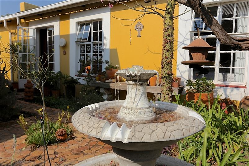 Garden cottage