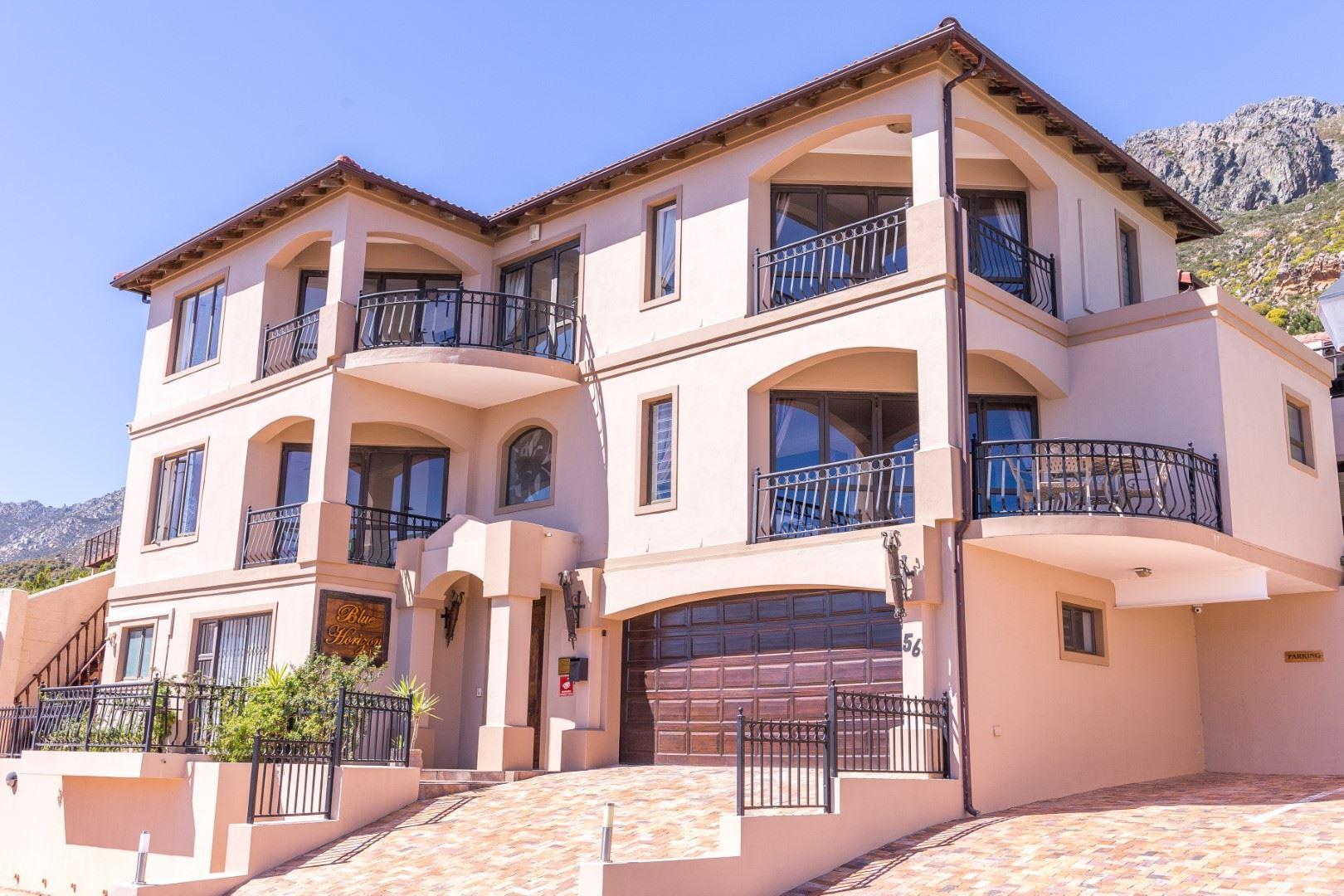 Blue Horizon Guest House | Gordons Bay Accommodation