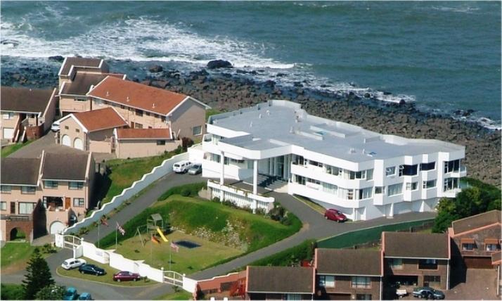 The White House Bed and Breakfast | Gonubie Accommodation