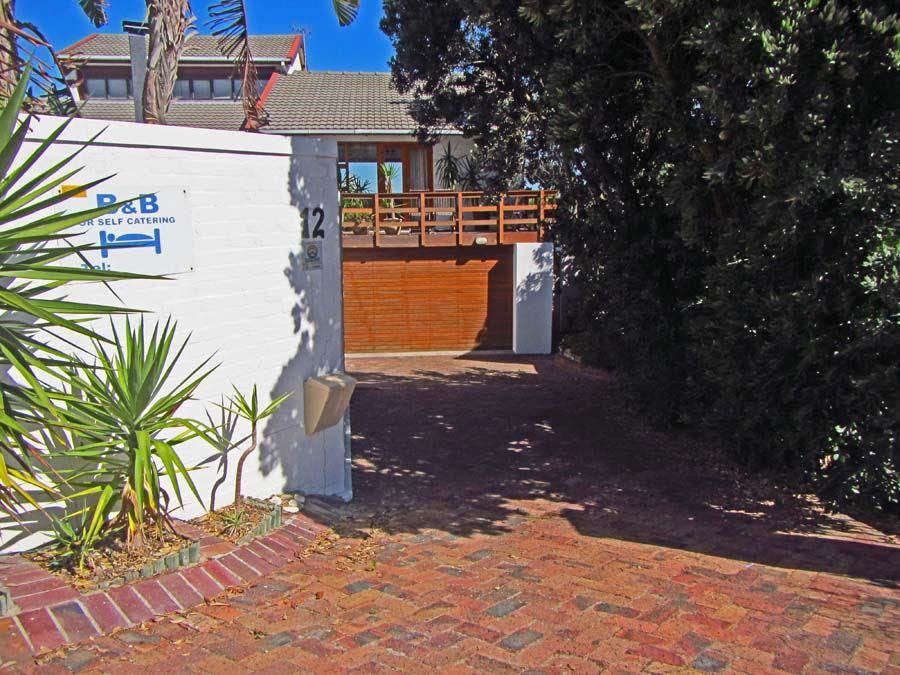 Take a Break B&B | Bloubergstrand Accommodation