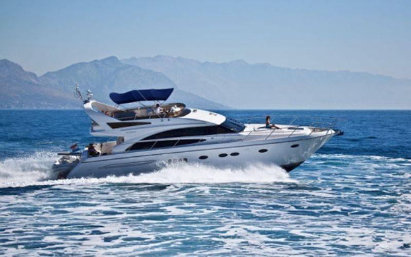 Princess 62 | Split Accommodation
