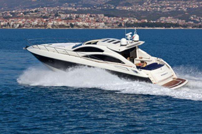 Sunseeker Predator 62 | Accommodation Split