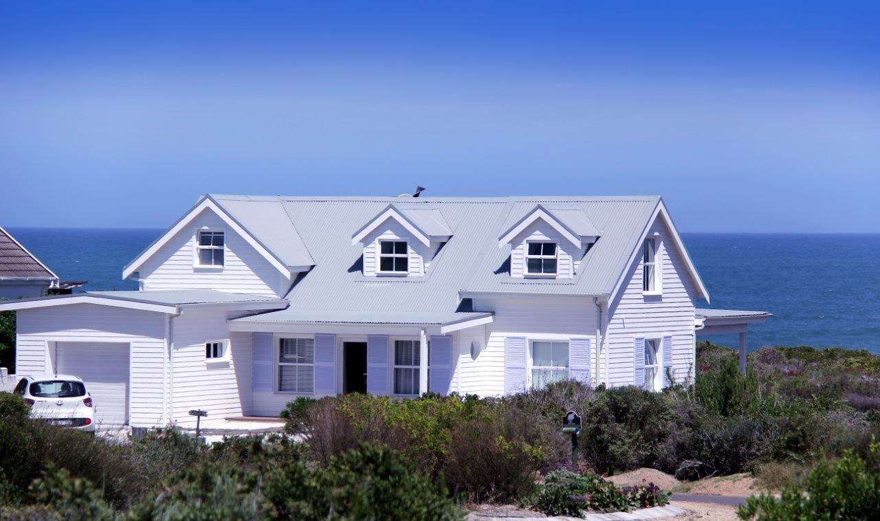 Cockleshell Beach House | West Coast Specials