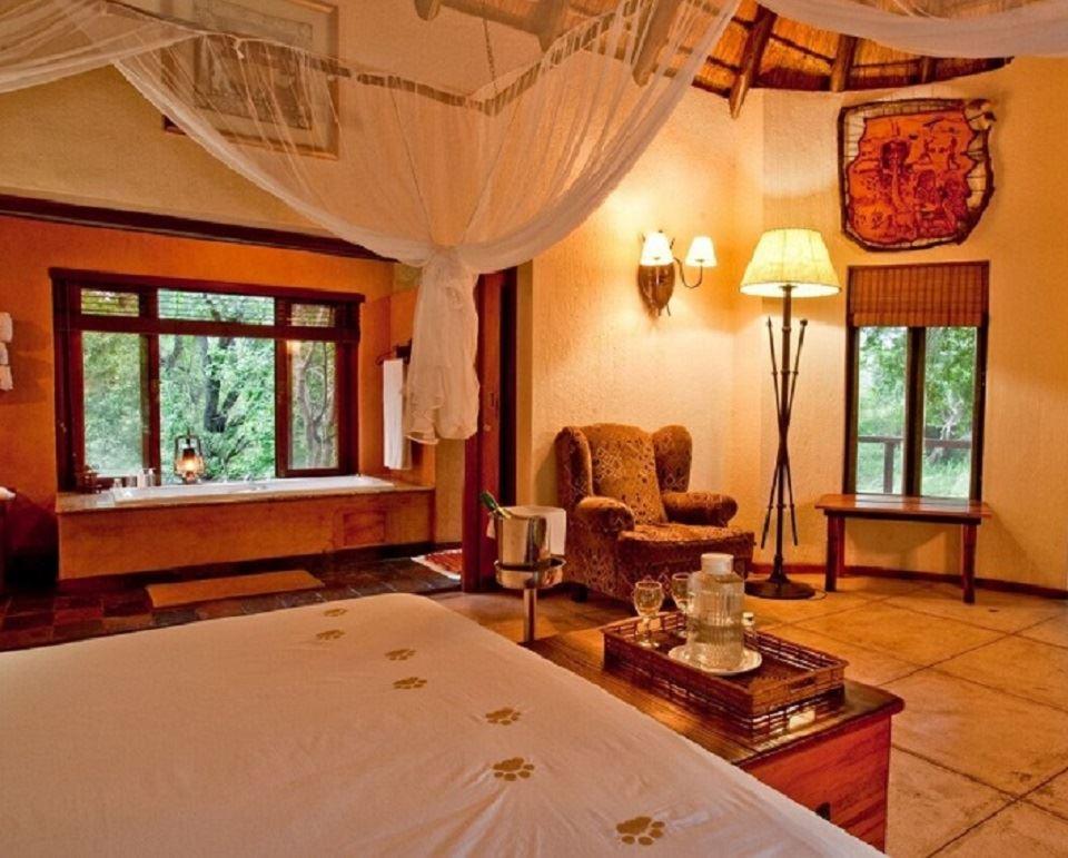 Monwana Game Lodge | Thornybush Game Reserve Accommodation