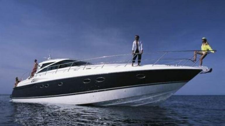 Princess V58 | Split Accommodation