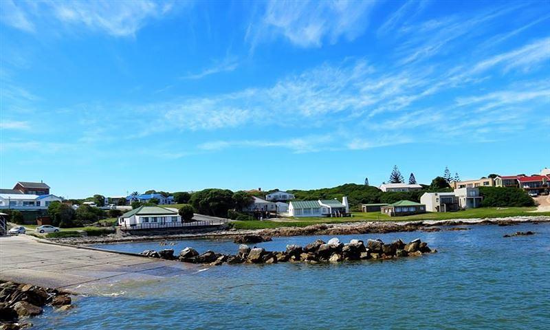 Van Dyks Bay Self-catering