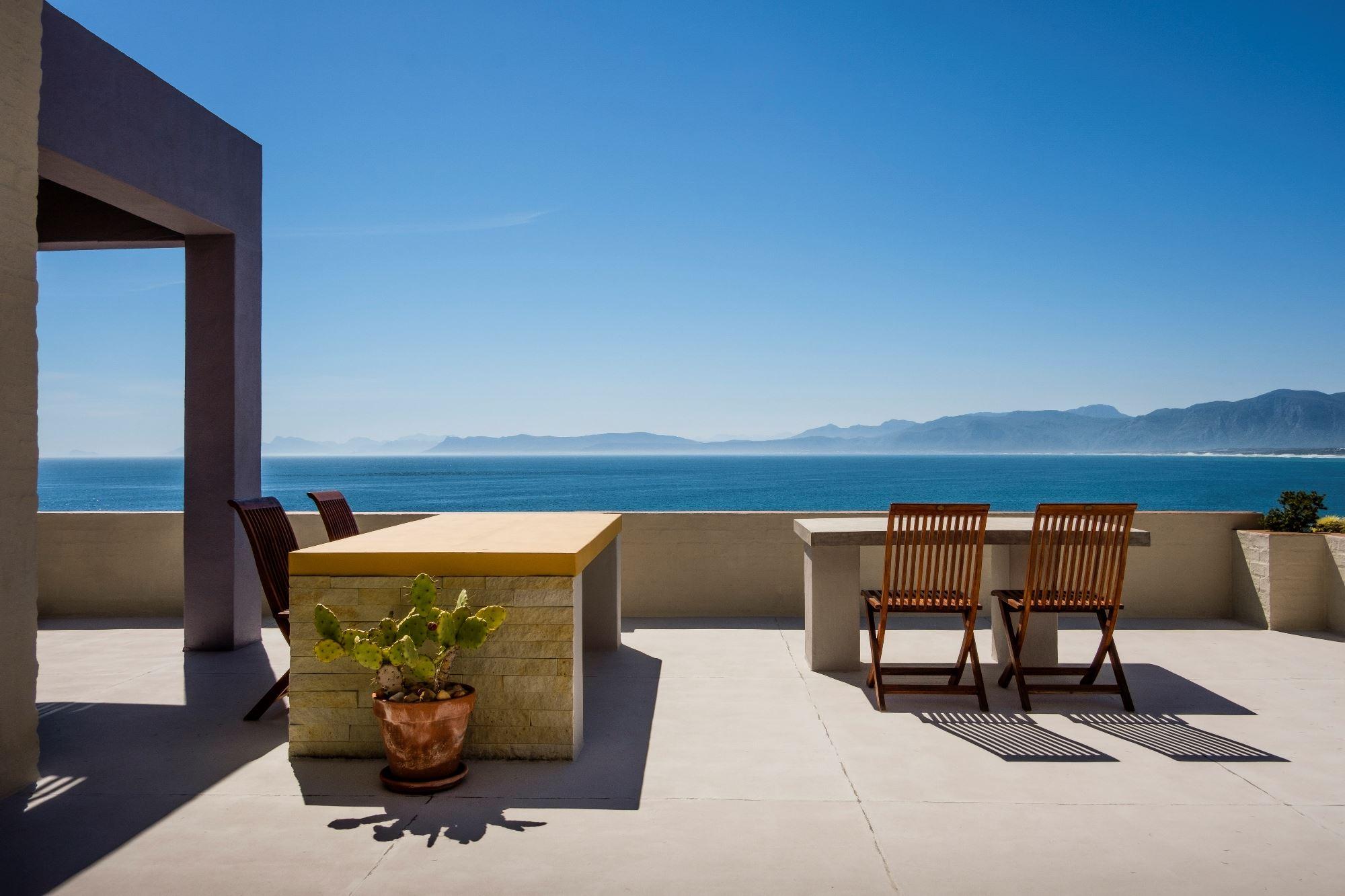 Marebella Seafront Guesthouse | De Kelders Accommodation